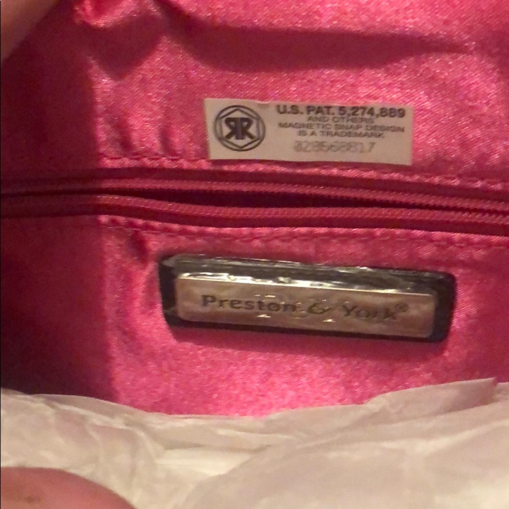 Purse - Picture 2 of 3